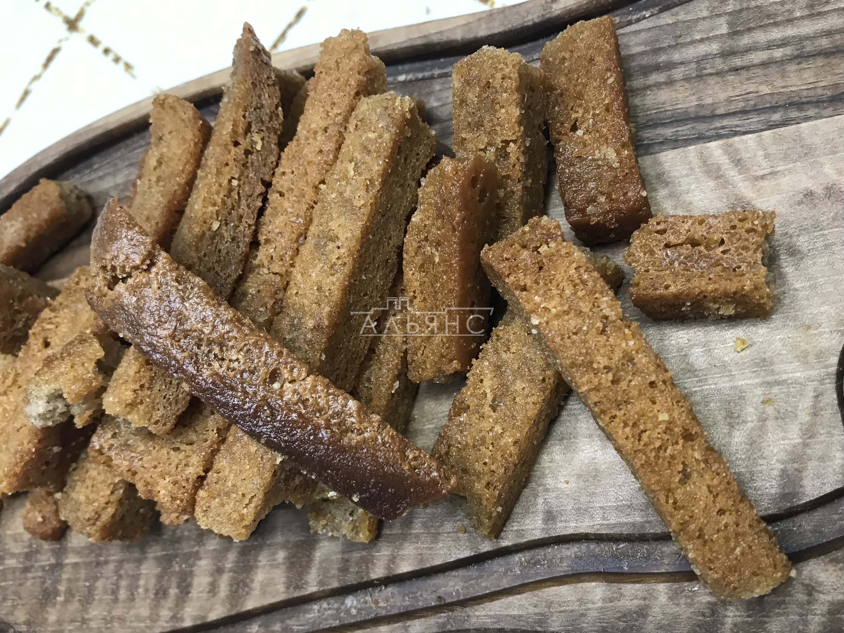Деревенские гренки с чесноком в Грозном