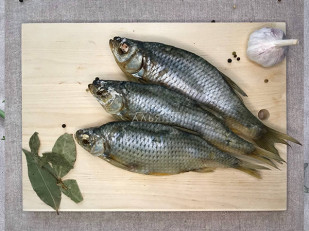 Рыцарское мясо олень: Красноперка вяленая